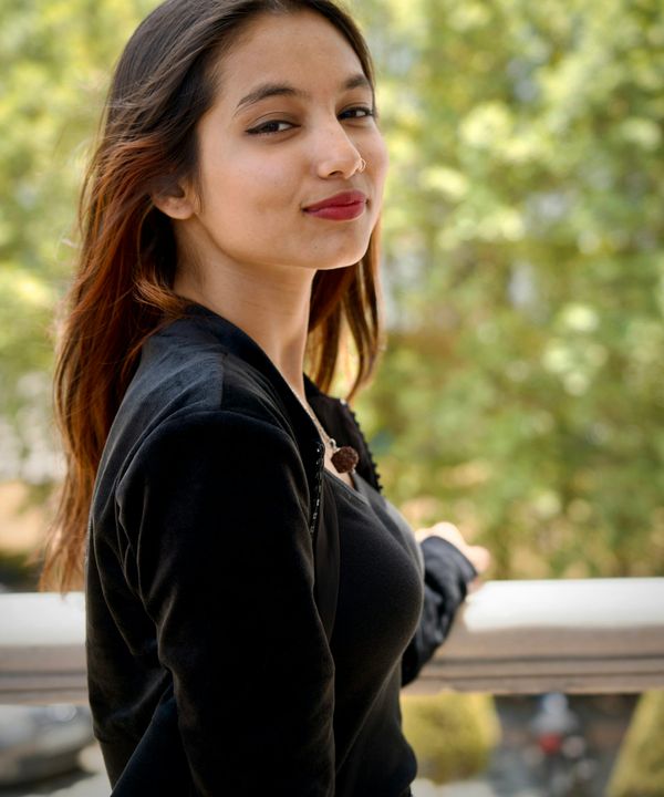 Aditi, verified Loconto college-girl escort in Ballupur, Dehradun